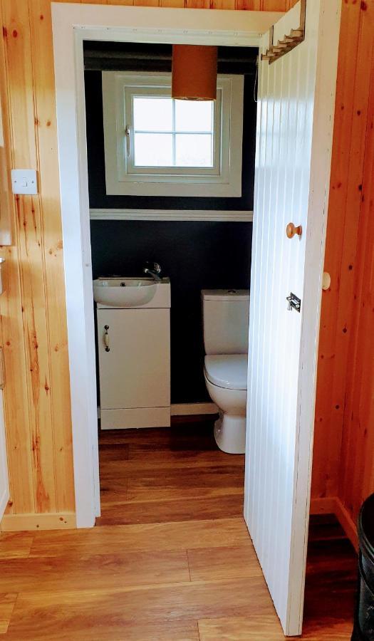 Small Cozy Shepherd Hut 20 By 7 Feet With Boxed In High Double Bed Balmacara
